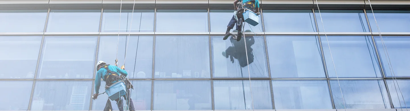 CareNClean window cleaning